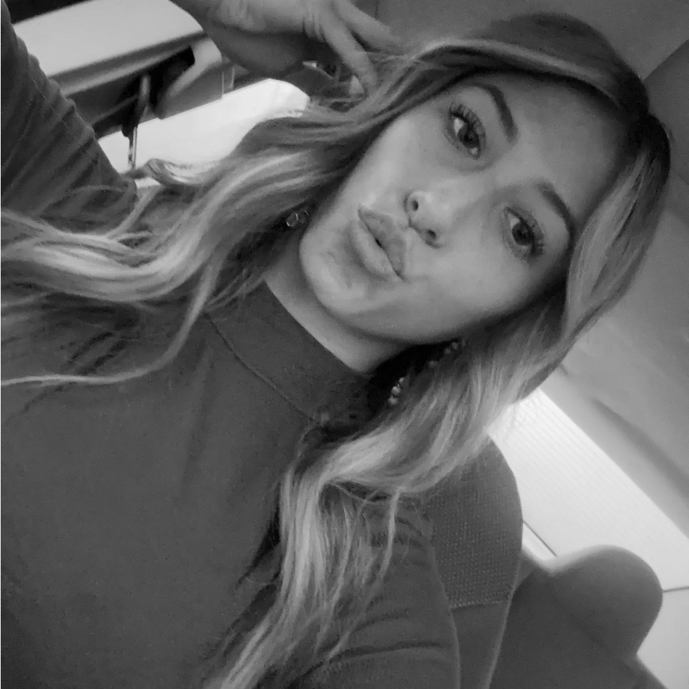 Meet your Posher, Melissa